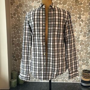 Banana Republic slim fit plaid dress shirt – size small